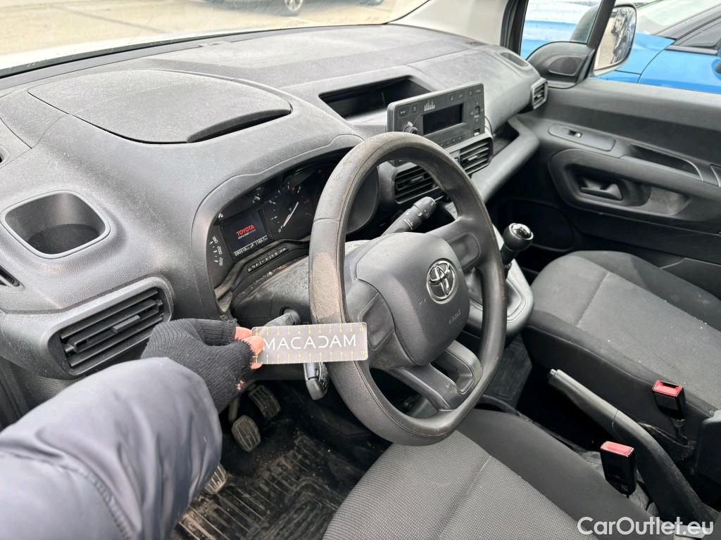  Toyota  Proace TOYOTA  City / 2020 / 4P / combi 1.5D 75kW (100CV) GX L1 (CX) #1