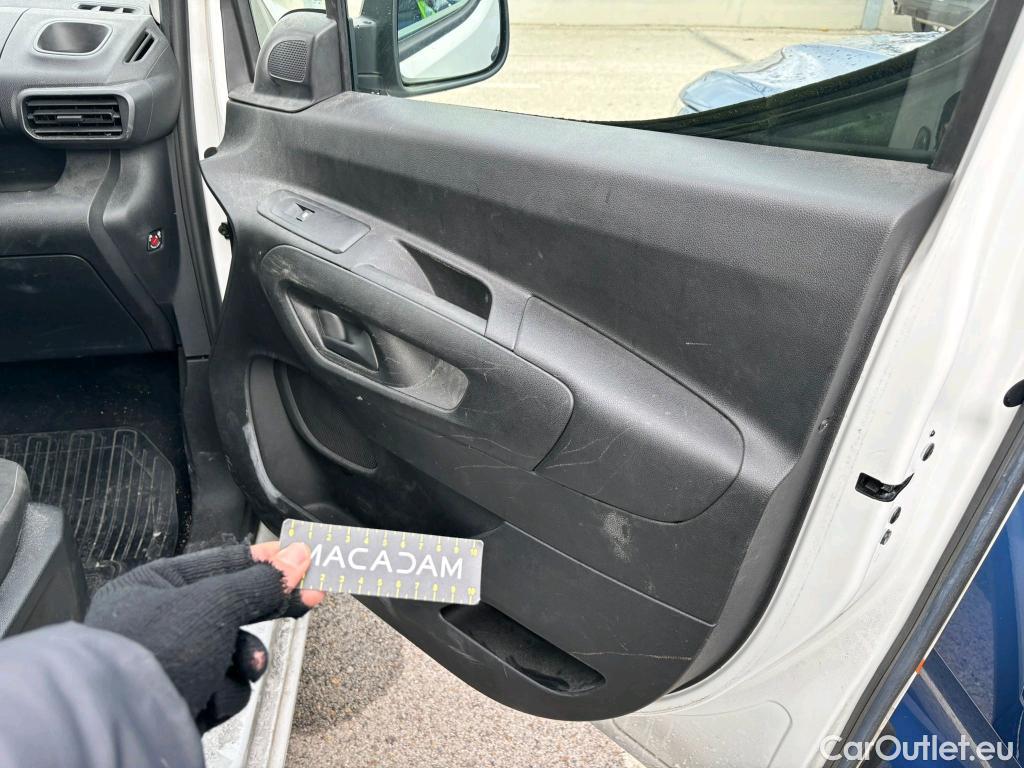  Toyota  Proace TOYOTA  City / 2020 / 4P / combi 1.5D 75kW (100CV) GX L1 (CX) #17