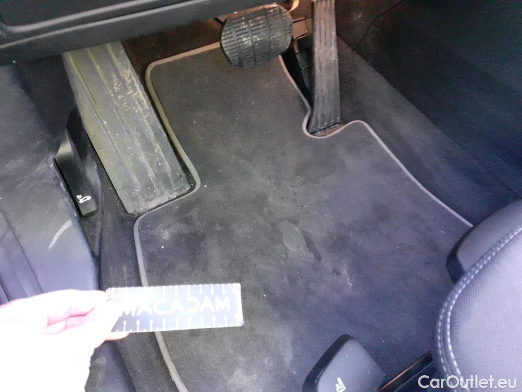  Bmw  X2 BMW  sDrive18i Impulse Steptronic Techo Solar #24