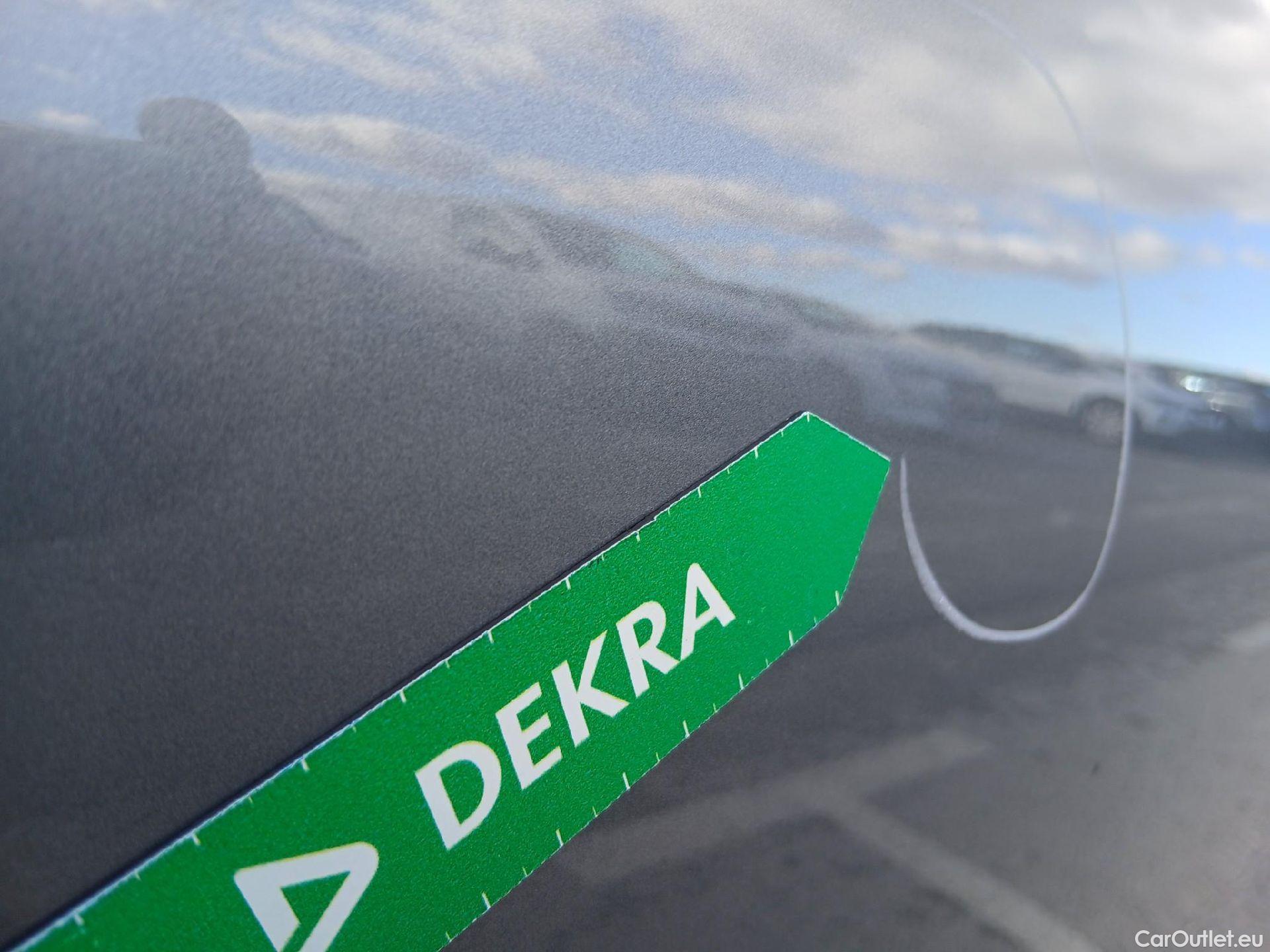  Bmw  X2 BMW  sDrive18i Impulse Steptronic Techo Solar #16