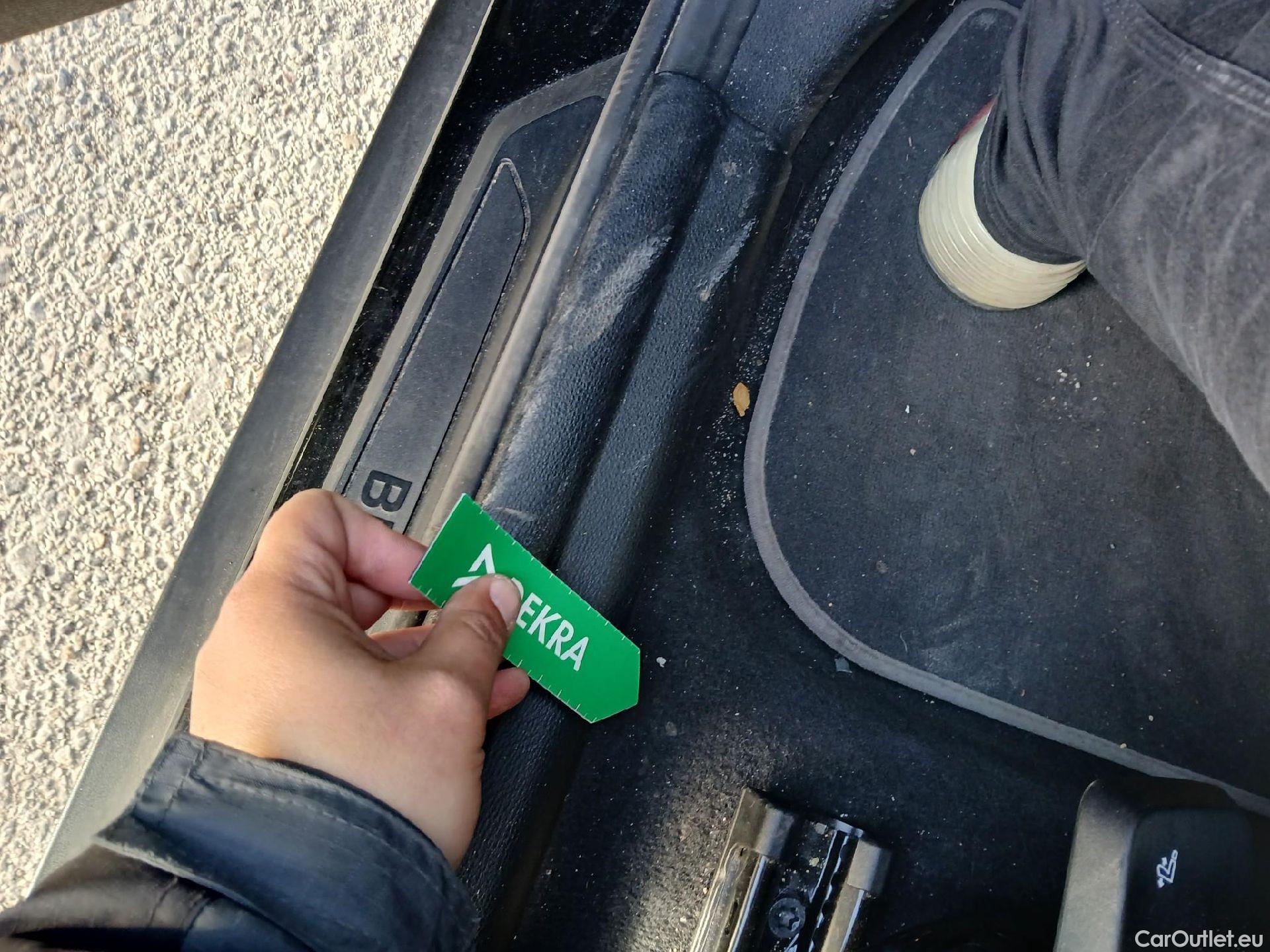  Bmw  X2 BMW  sDrive18i Impulse Steptronic Techo Solar #2