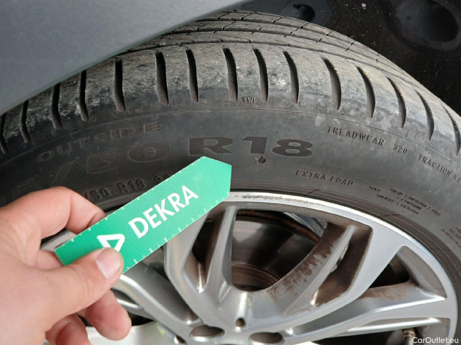  Bmw  X2 BMW  sDrive18i Impulse Steptronic Techo Solar #20