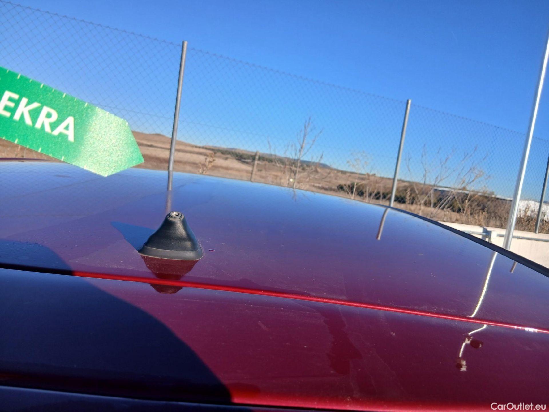  Nissan  Qashqai NISSAN  / 2017 / 5P / todoterreno dCi 85 kW (115 CV) E6D ACENTA #35