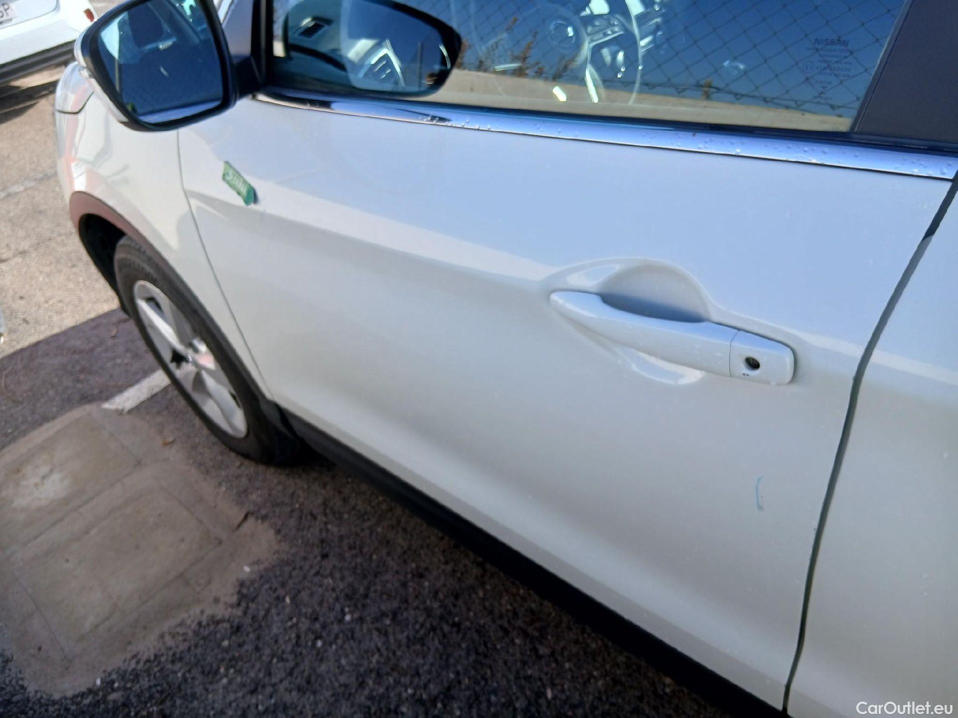  Nissan  Qashqai NISSAN  / 2017 / 5P / todoterreno DIG-T 103 kW (140 CV) E6D ACENTA #14