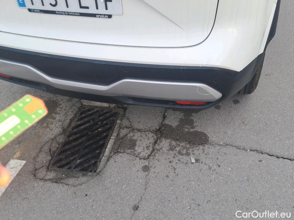  Nissan  Qashqai NISSAN  / 2021 / 5P / todoterreno DIG-T 103kW N-Connecta (con rueda repu) #24