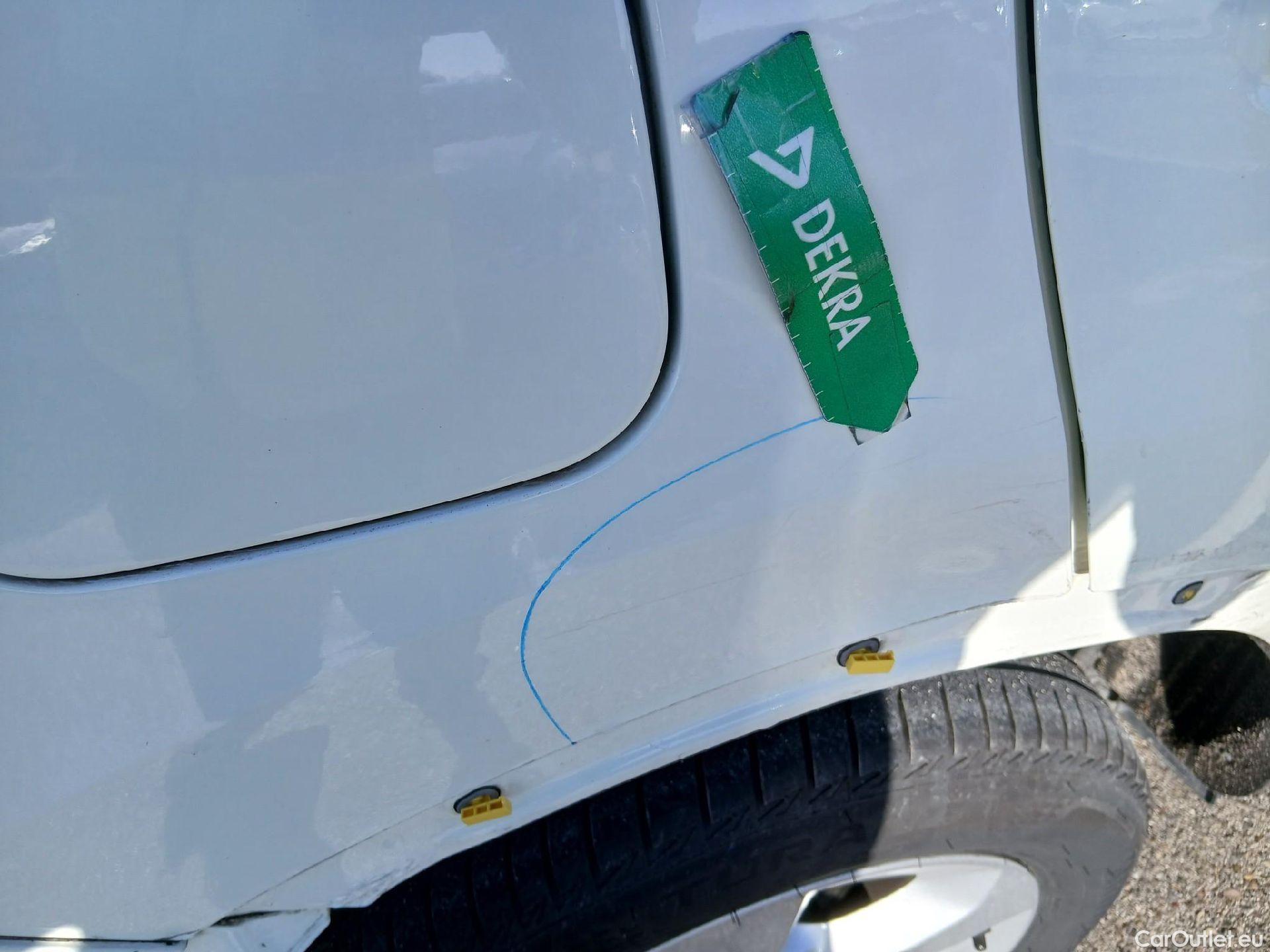  Nissan  Qashqai NISSAN  / 2017 / 5P / todoterreno DIG-T 103 kW (140 CV) E6D ACENTA #36