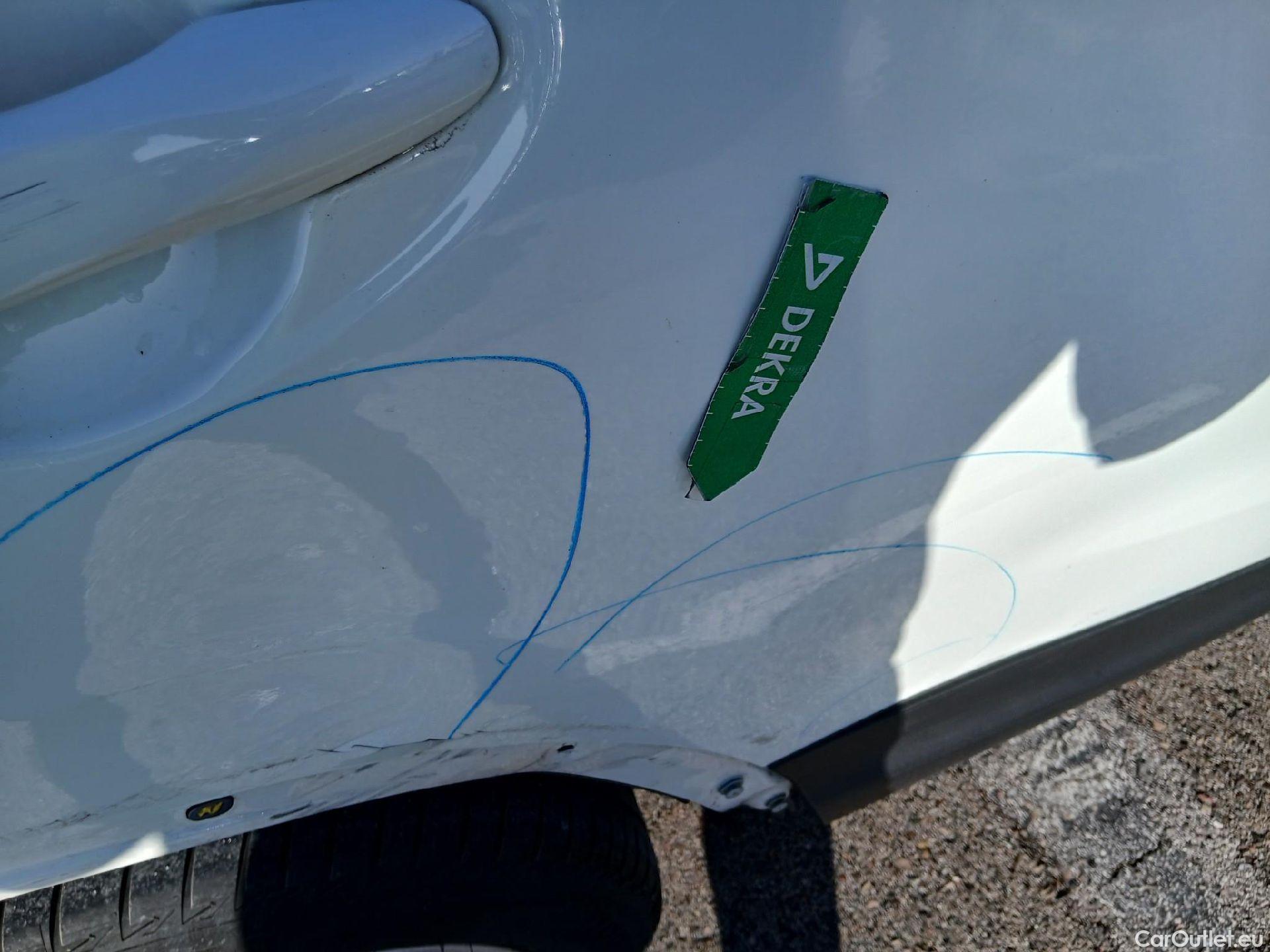  Nissan  Qashqai NISSAN  / 2017 / 5P / todoterreno DIG-T 103 kW (140 CV) E6D ACENTA #39