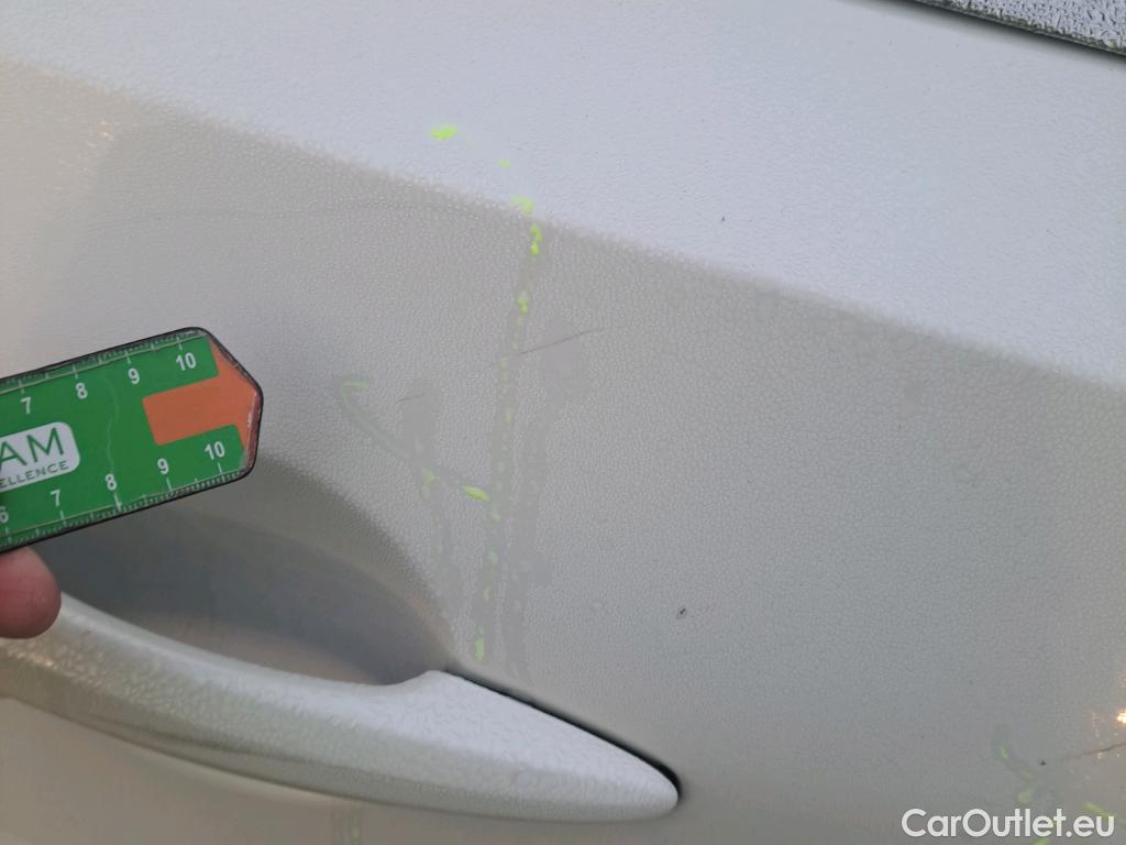  Nissan  Qashqai NISSAN  / 2021 / 5P / todoterreno DIG-T 103kW N-Connecta (con rueda repu) #9