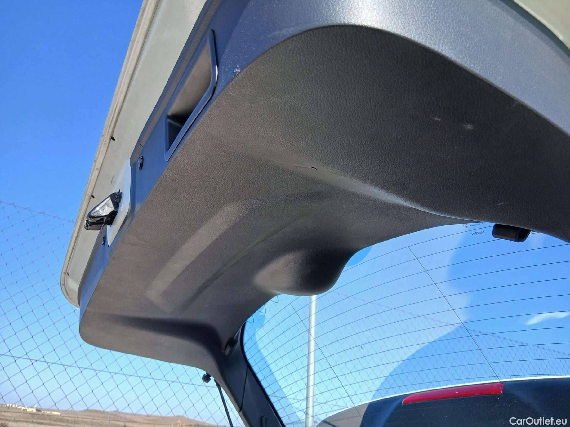  Nissan  Qashqai NISSAN  / 2017 / 5P / todoterreno DIG-T 103 kW (140 CV) E6D ACENTA #32