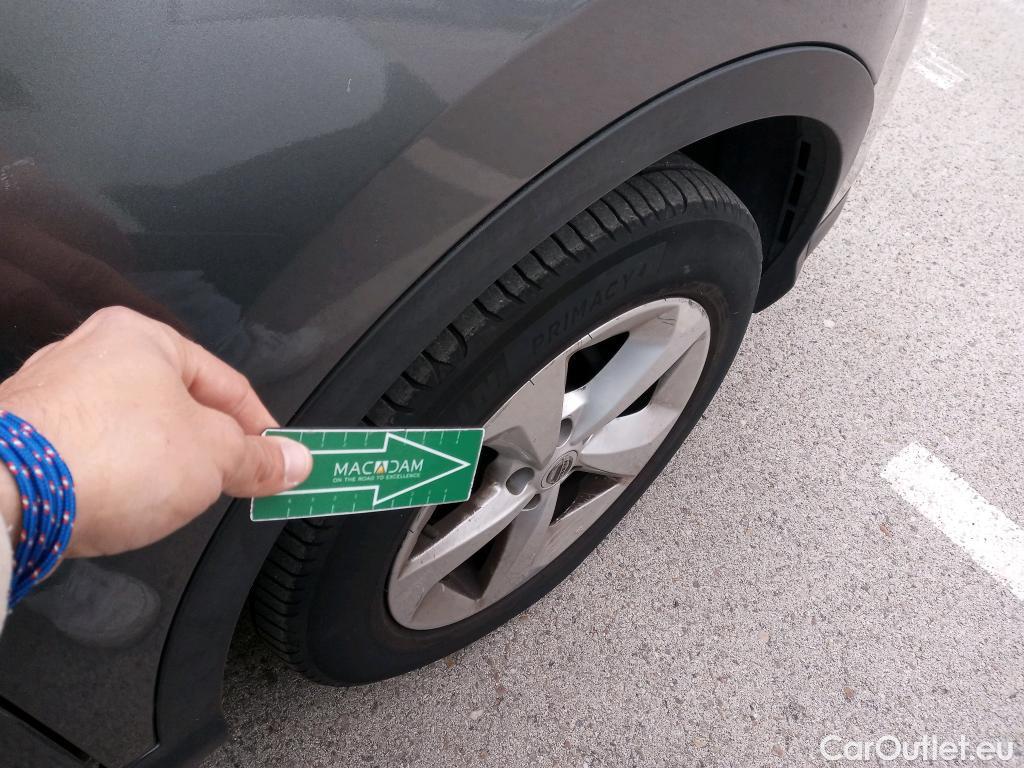  Nissan  Qashqai NISSAN  / 2017 / 5P / todoterreno dCi 85 kW (115 CV) E6D ACENTA #12