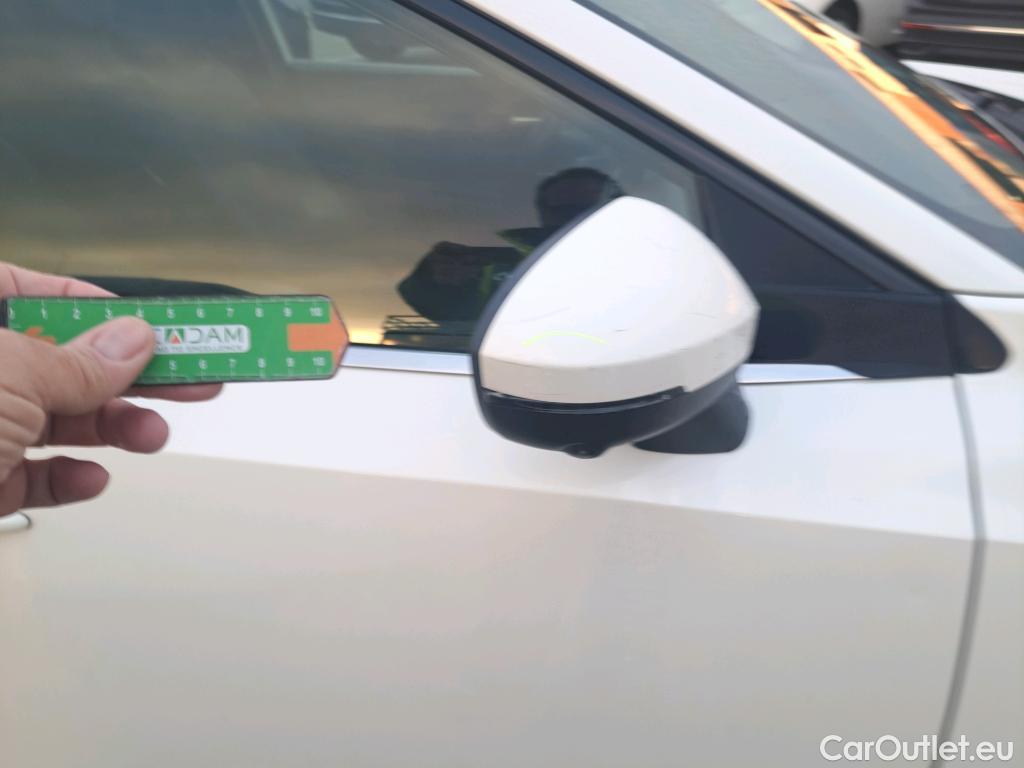  Nissan  Qashqai NISSAN  / 2021 / 5P / todoterreno DIG-T 103kW N-Connecta (con rueda repu) #30