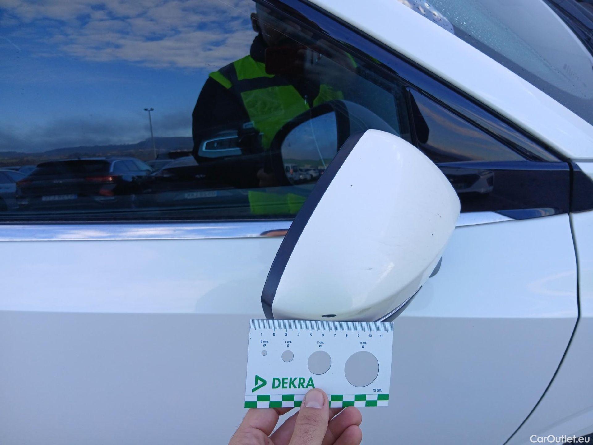  Nissan  Qashqai NISSAN  / 2021 / 5P / todoterreno DIG-T 116kW (158CV) mHEV Xtronic Acenta (AC2) #15