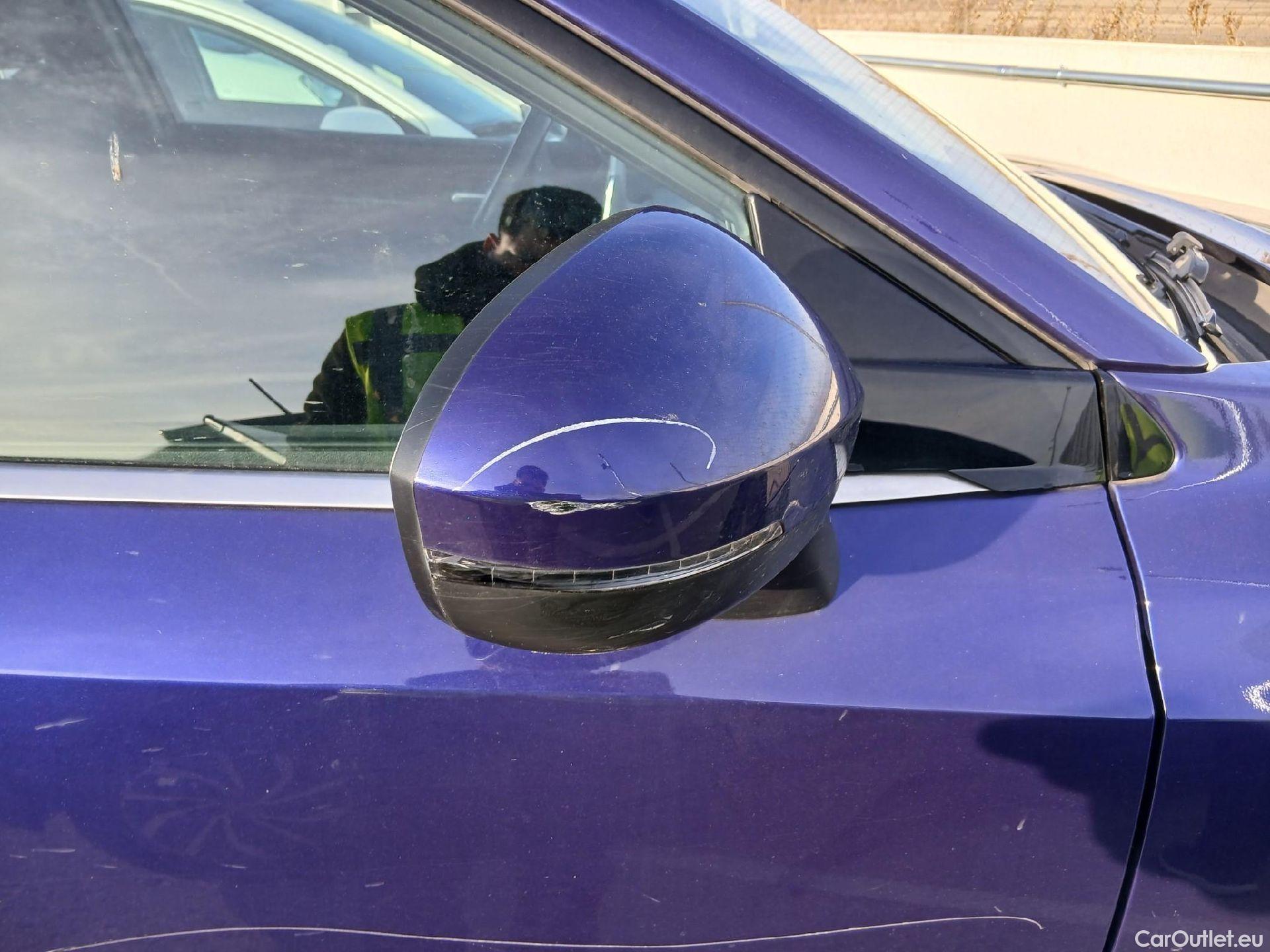  Nissan  Qashqai NISSAN  / 2021 / 5P / todoterreno DIG-T 103kW (140CV) mHEV 4x2 Acenta #33