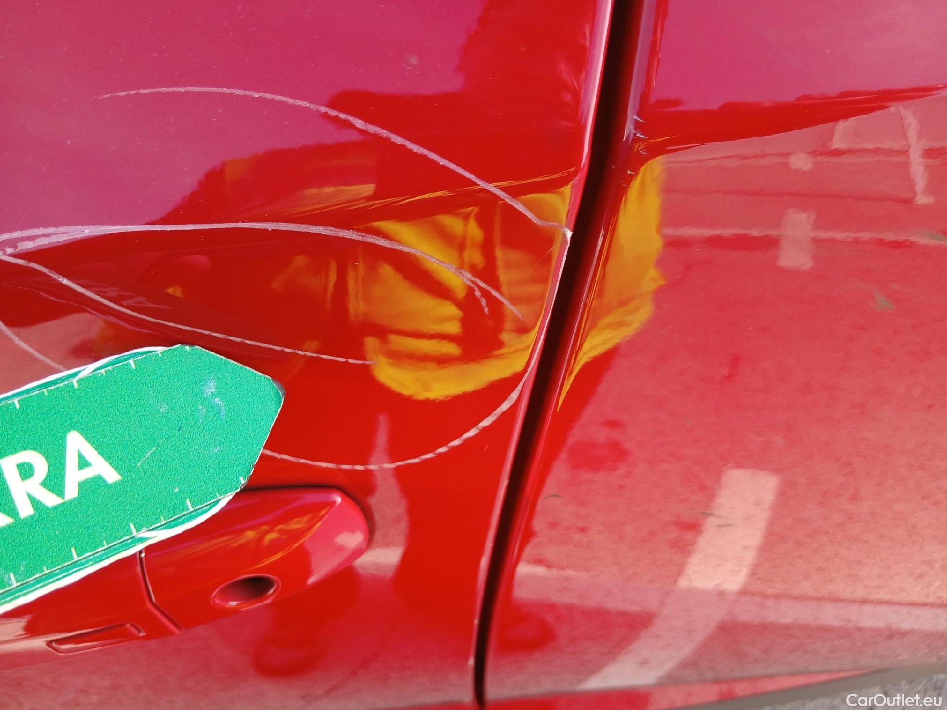  Nissan  Qashqai NISSAN  / 2021 / 5P / todoterreno DIG-T 116kW mHEV Xtronic Tekna #17