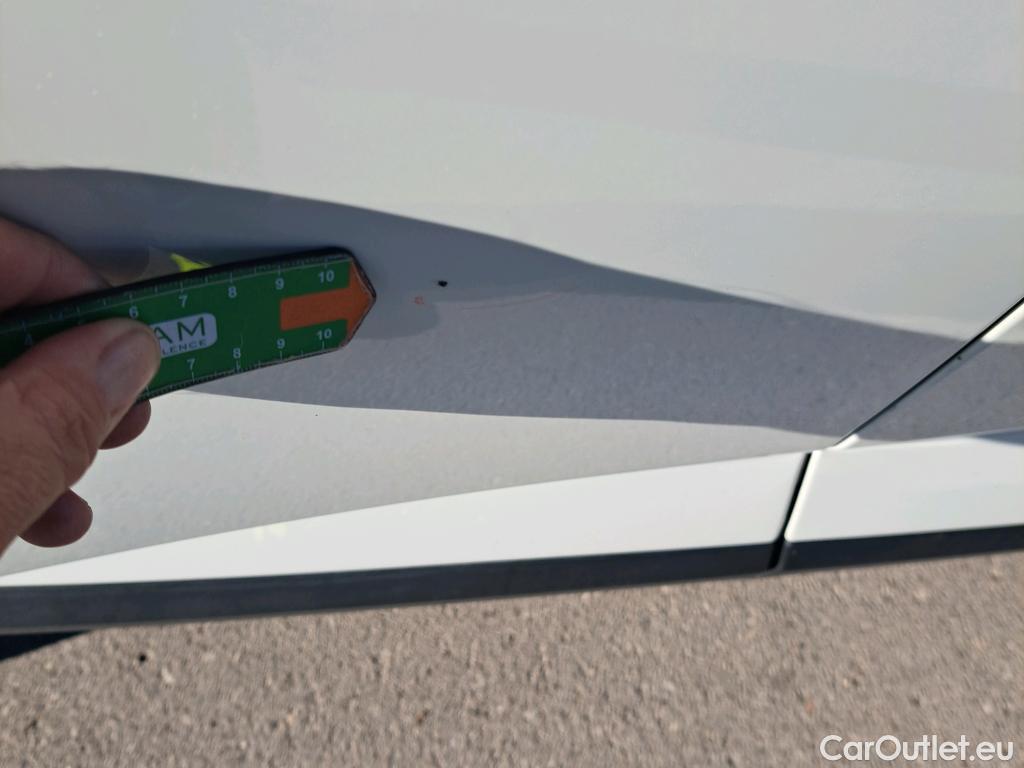  Nissan  Qashqai NISSAN  / 2021 / 5P / todoterreno DIG-T 116kW (158CV) mHEV Xtronic Acenta (AC2) #31