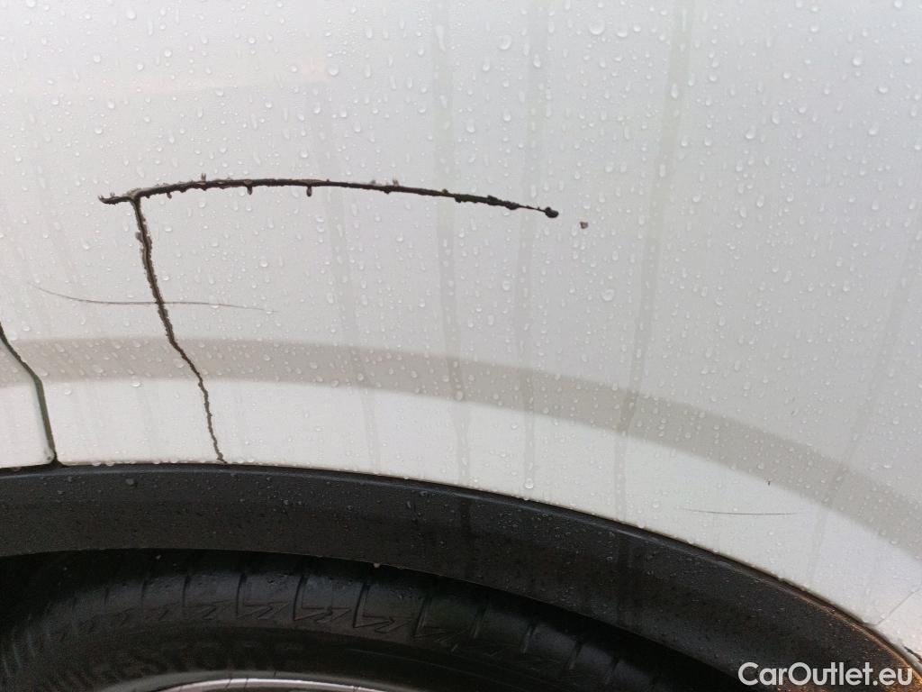  Nissan  Qashqai NISSAN  / 2021 / 5P / todoterreno DIG-T 103kW mHEV 4x2 Premiere Edition(SL) #2