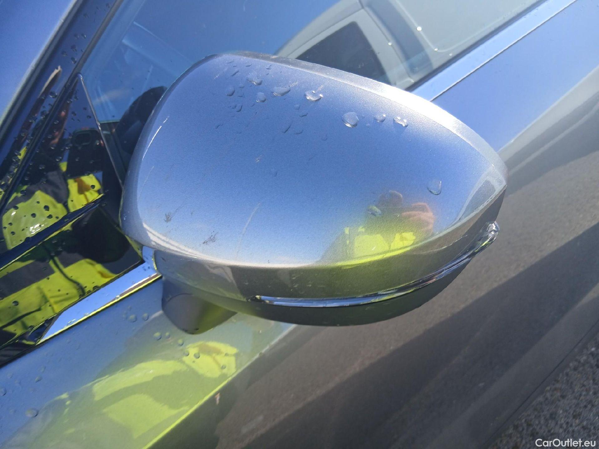  Nissan  Qashqai NISSAN  / 2021 / 5P / todoterreno DIG-T 116kW (158CV) mHEV Xtronic Acenta (AC) #12