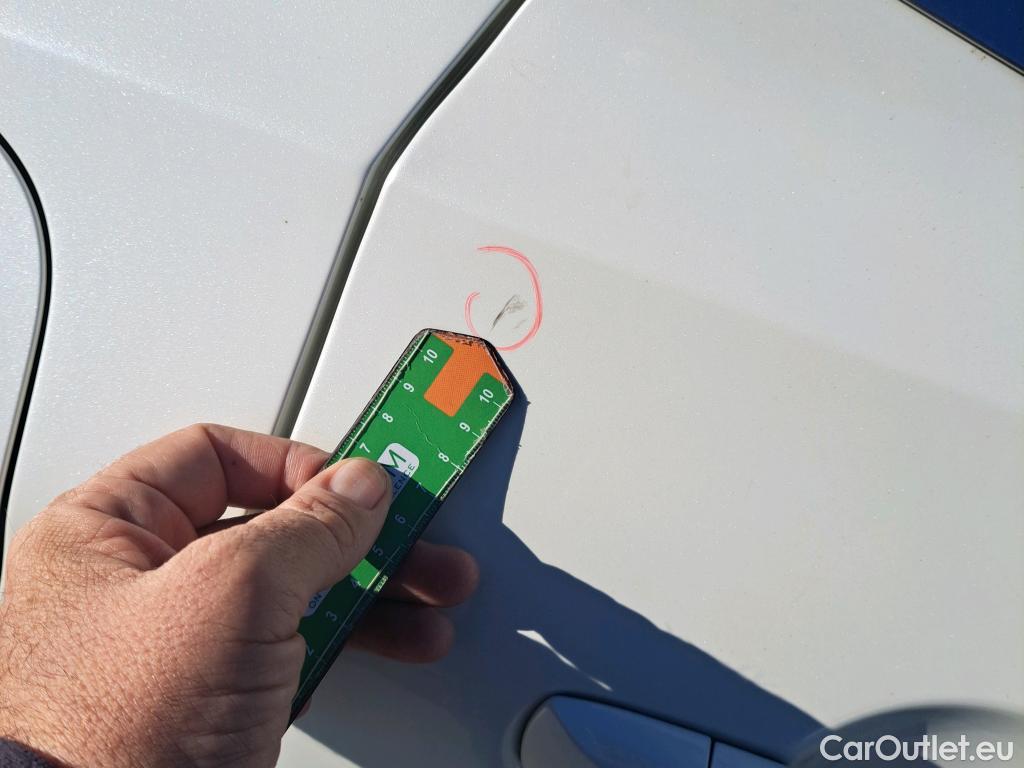  Nissan  Qashqai NISSAN  / 2021 / 5P / todoterreno DIG-T 116kW (158CV) mHEV Xtronic Acenta (AC2) #32