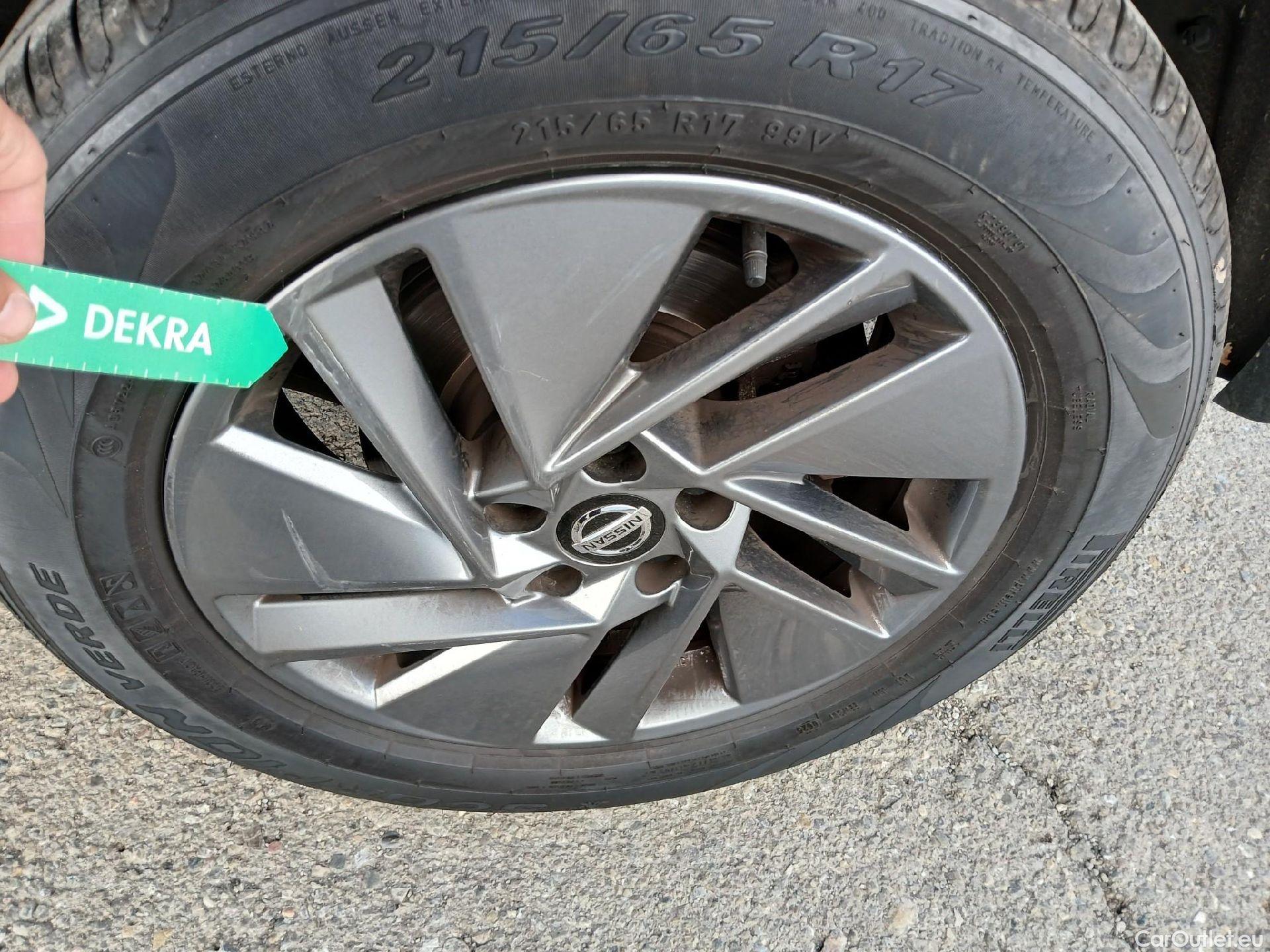  Nissan  Qashqai NISSAN  / 2021 / 5P / todoterreno DIG-T 116kW (158CV) mHEV Xtronic Acenta (AC) #26