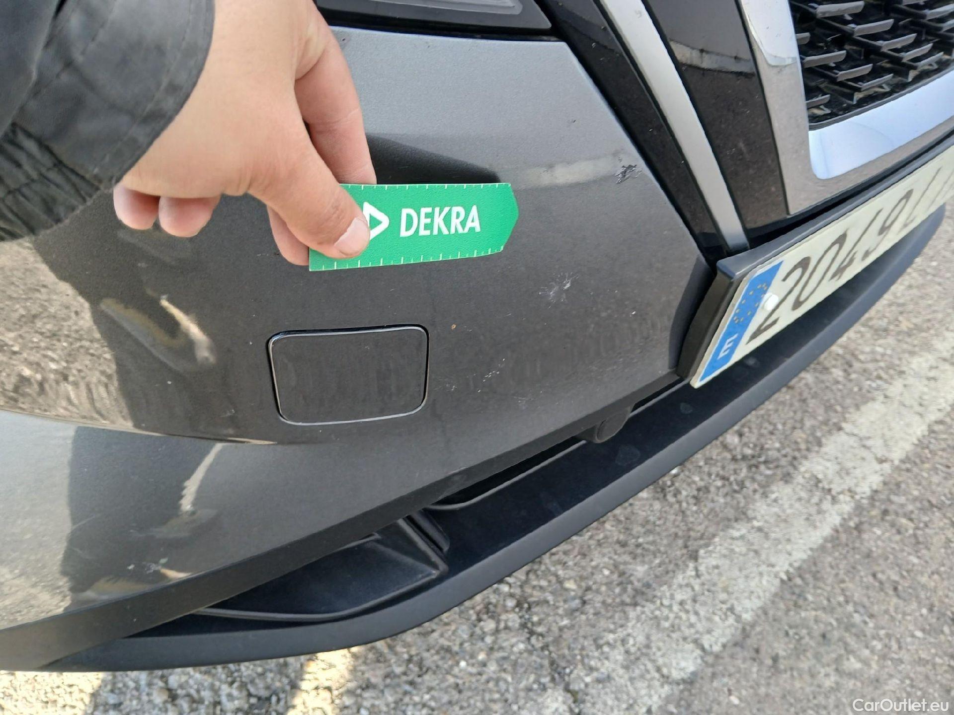  Nissan  Qashqai NISSAN  / 2021 / 5P / todoterreno DIG-T 116kW (158CV) mHEV Xtronic Acenta (AC) #10