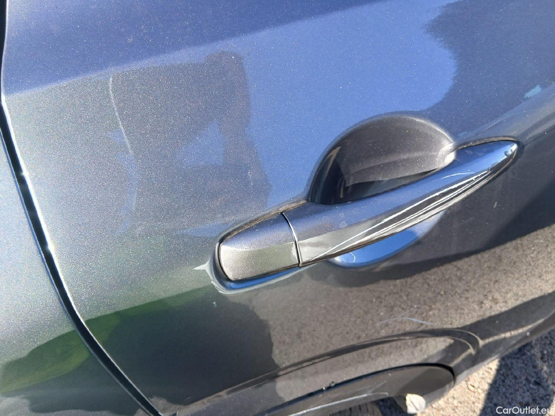  Nissan  Qashqai NISSAN  / 2021 / 5P / todoterreno DIG-T 116kW (158CV) mHEV Xtronic Acenta (AC) #37