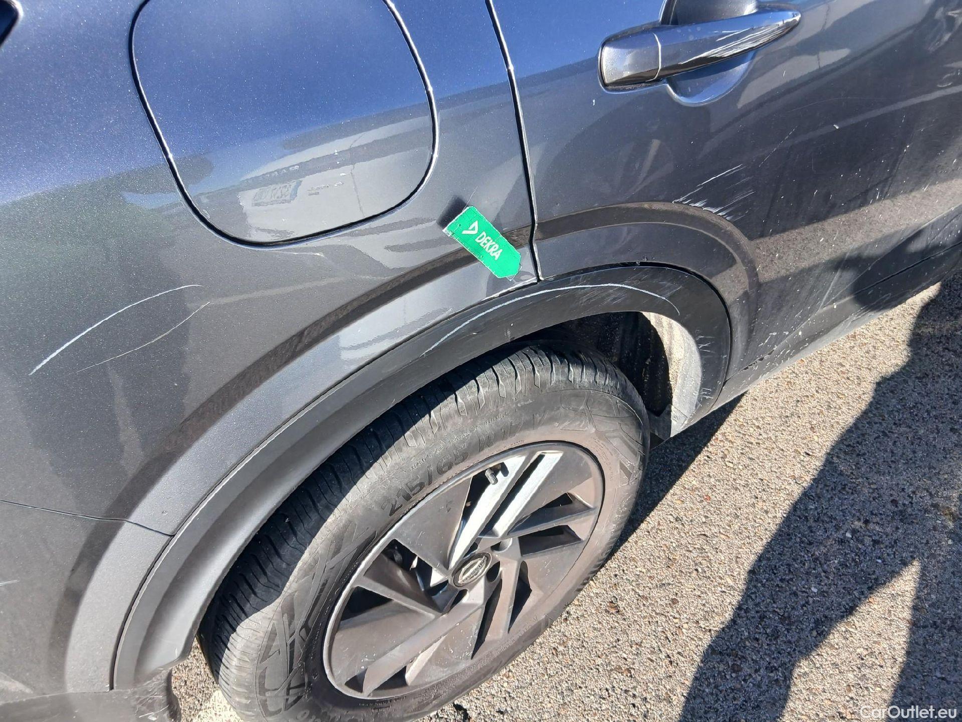  Nissan  Qashqai NISSAN  / 2021 / 5P / todoterreno DIG-T 116kW (158CV) mHEV Xtronic Acenta (AC) #31