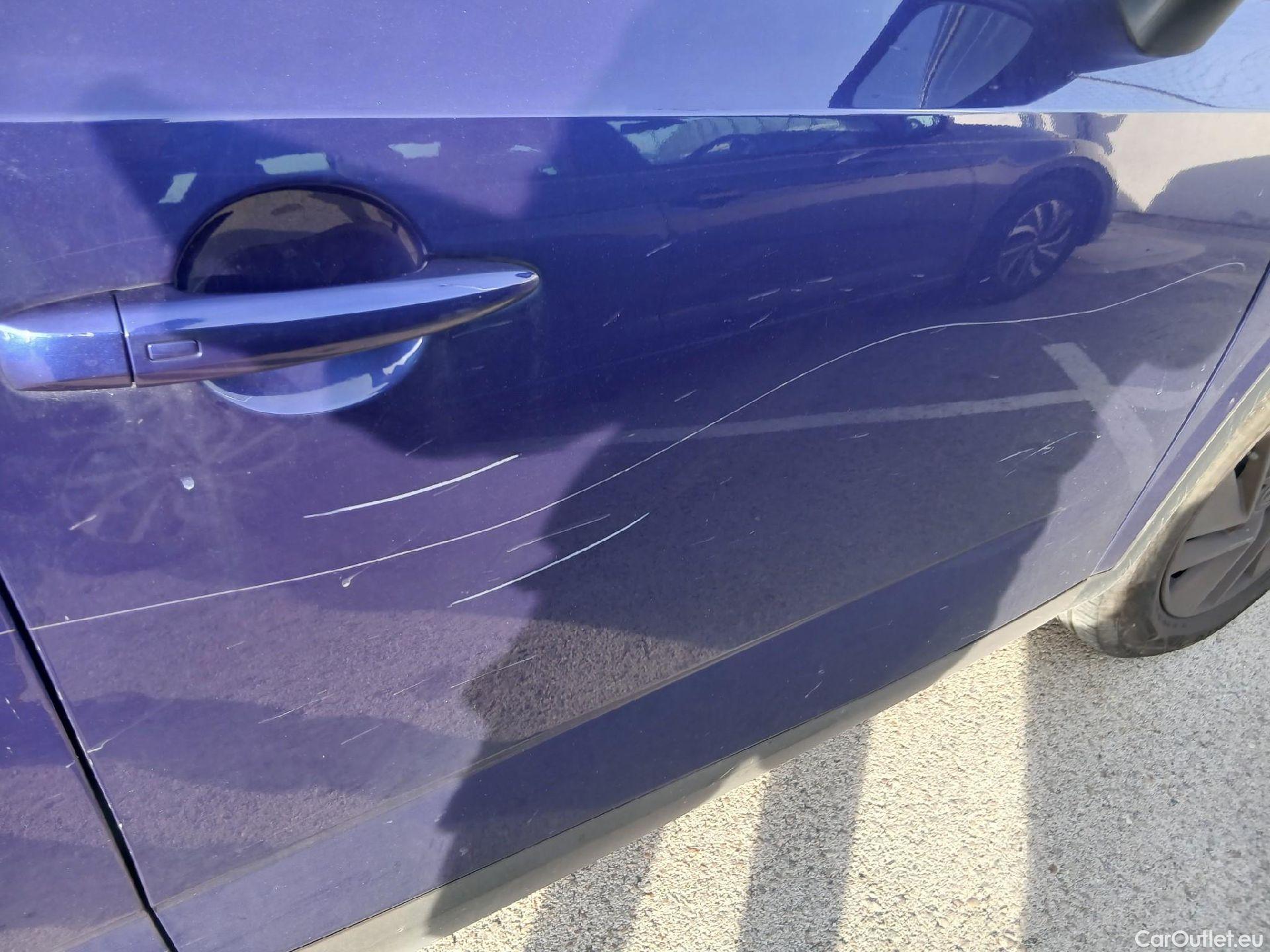  Nissan  Qashqai NISSAN  / 2021 / 5P / todoterreno DIG-T 103kW (140CV) mHEV 4x2 Acenta #30