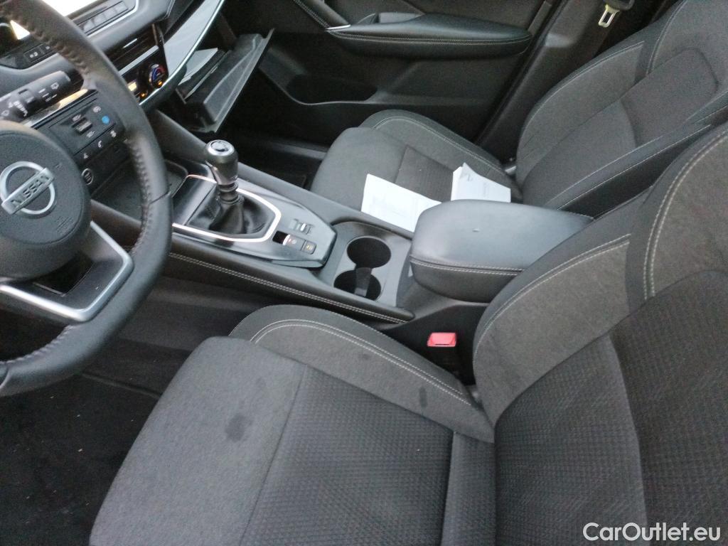  Nissan  Qashqai NISSAN  / 2021 / 5P / todoterreno DIG-T 103kW mHEV 4x2 Premiere Edition(SL) #5