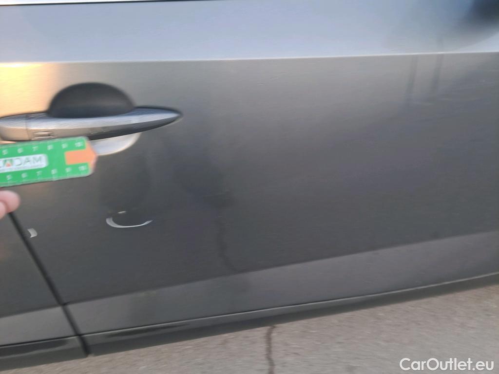  Nissan  Qashqai NISSAN  / 2021 / 5P / todoterreno DIG-T 116kW (158CV) mHEV Xtronic Acenta (AC) #36