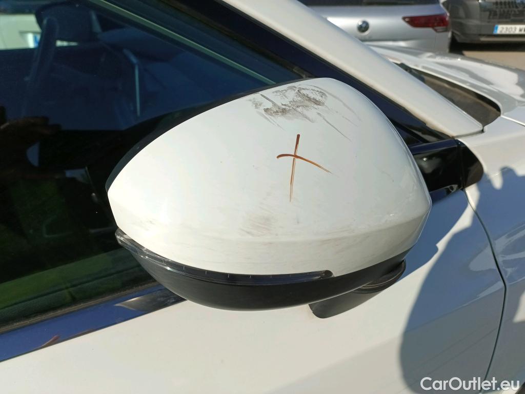  Nissan  Qashqai NISSAN  / 2021 / 5P / todoterreno DIG-T 103kW (140CV) mHEV 4x2 Acenta #17