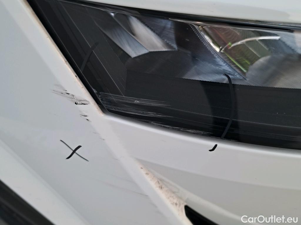  Nissan  Qashqai NISSAN  / 2021 / 5P / todoterreno DIG-T 103kW (140CV) mHEV 4x2 Acenta #2