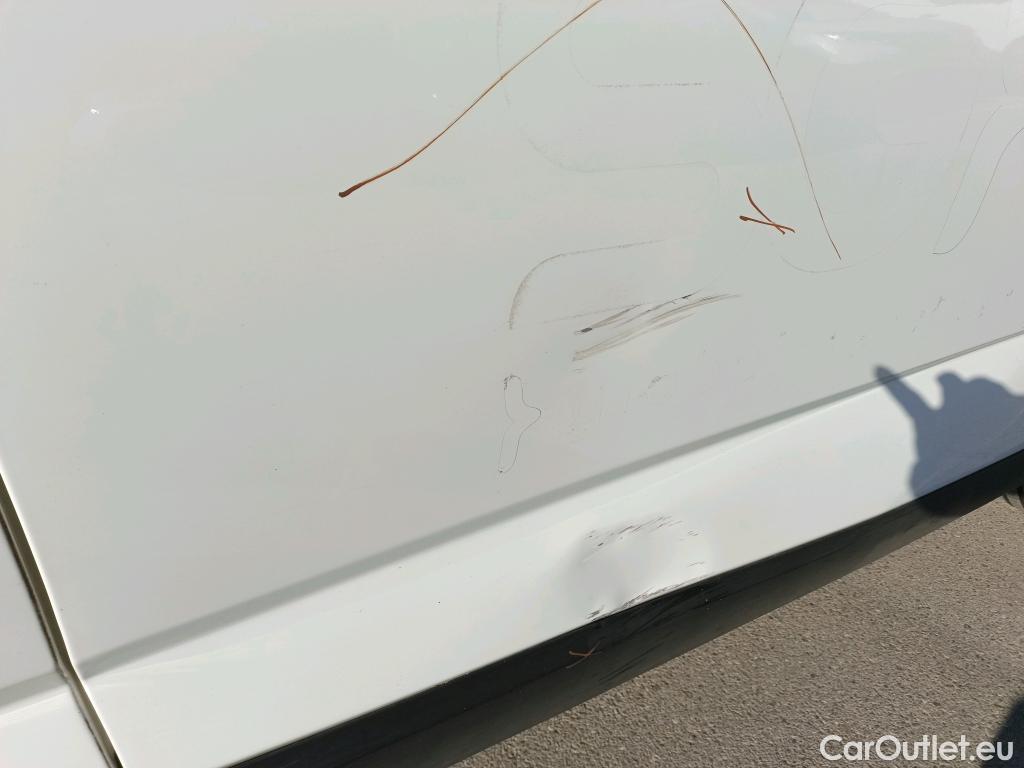  Nissan  Qashqai NISSAN  / 2021 / 5P / todoterreno DIG-T 103kW (140CV) mHEV 4x2 Acenta #2