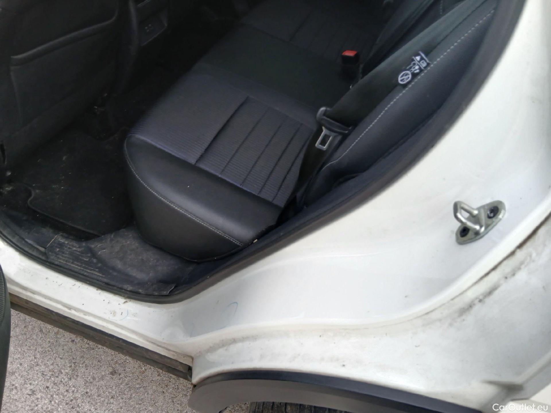  Nissan  Qashqai NISSAN  / 2021 / 5P / todoterreno DIG-T 116kW mHEV Xtronic Tekna #10