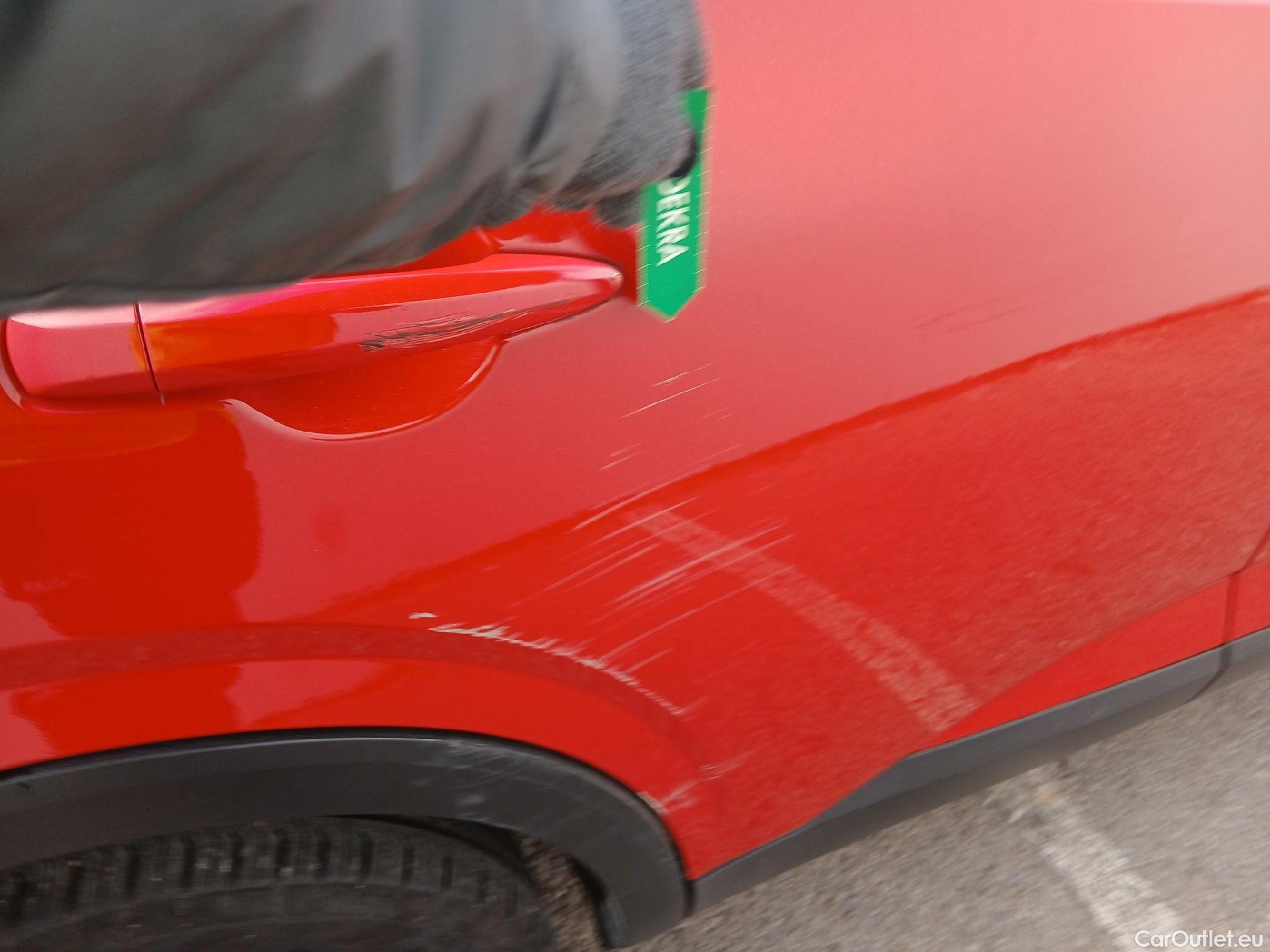  Nissan  Qashqai NISSAN  / 2021 / 5P / todoterreno DIG-T 116kW mHEV Xtronic Tekna #16