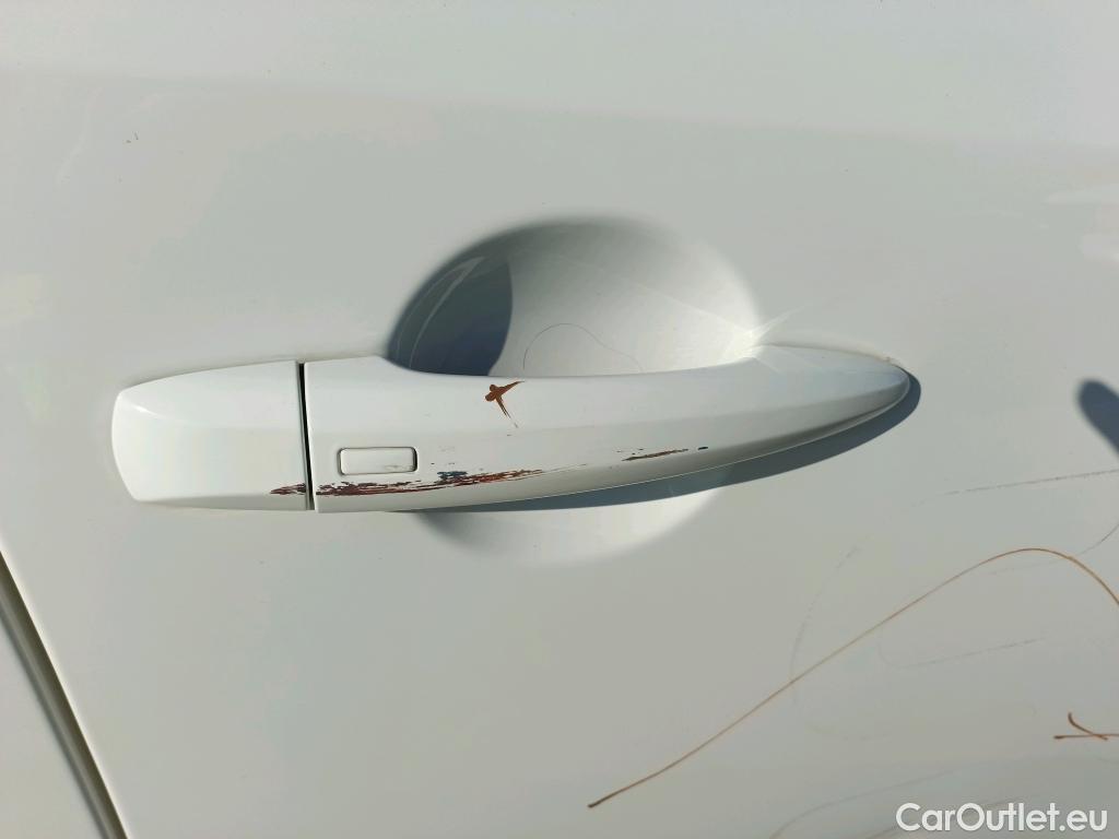  Nissan  Qashqai NISSAN  / 2021 / 5P / todoterreno DIG-T 103kW (140CV) mHEV 4x2 Acenta #23