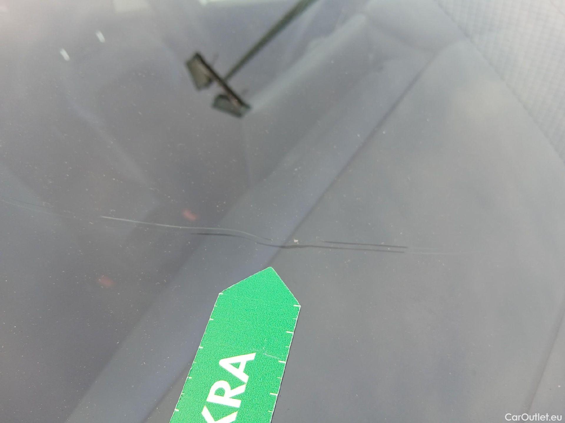  Nissan  Qashqai NISSAN  / 2021 / 5P / todoterreno DIG-T 116kW mHEV Xtronic Tekna #1