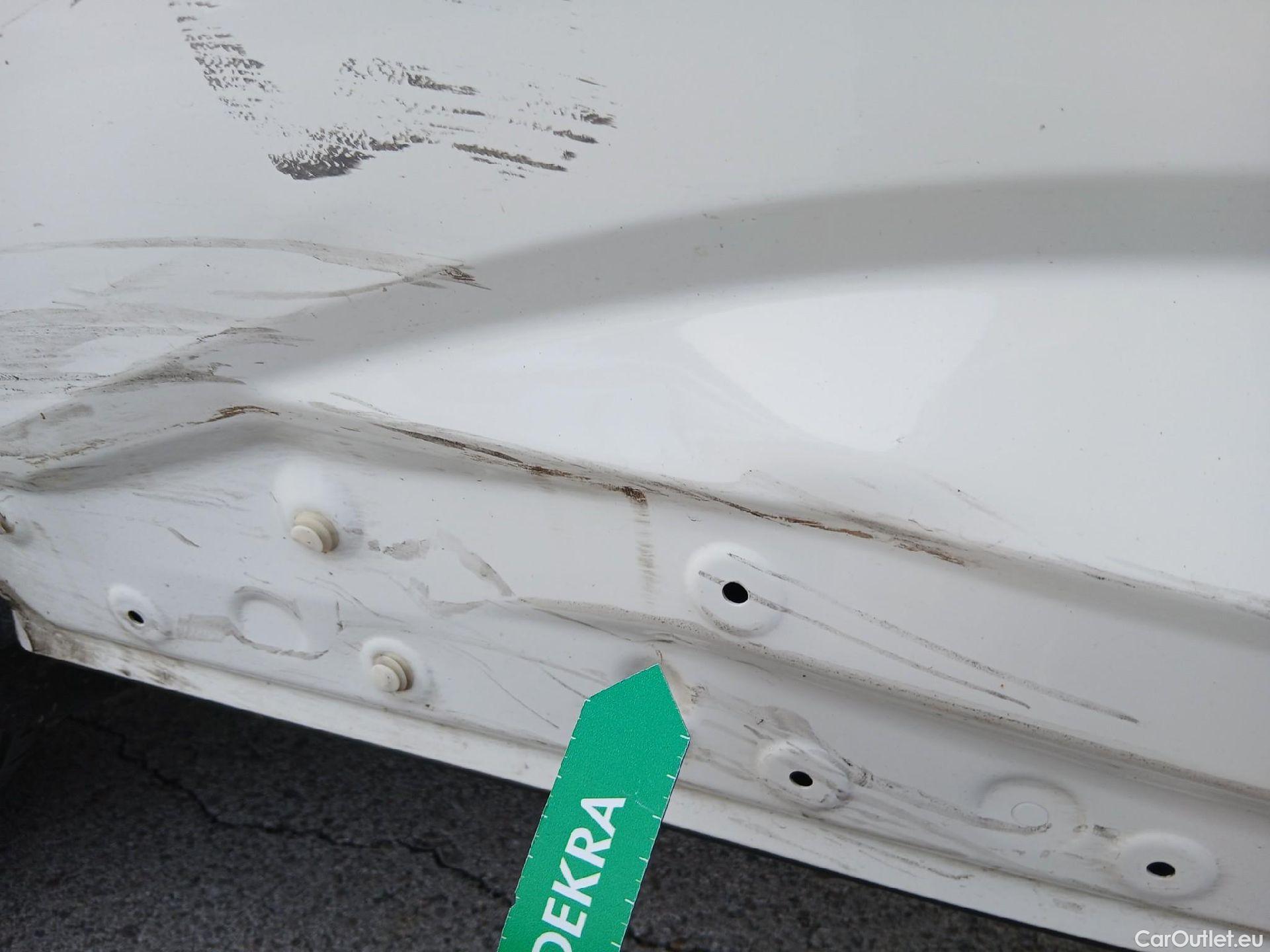  Nissan  Qashqai NISSAN  / 2021 / 5P / todoterreno DIG-T 116kW mHEV Xtronic Tekna #16