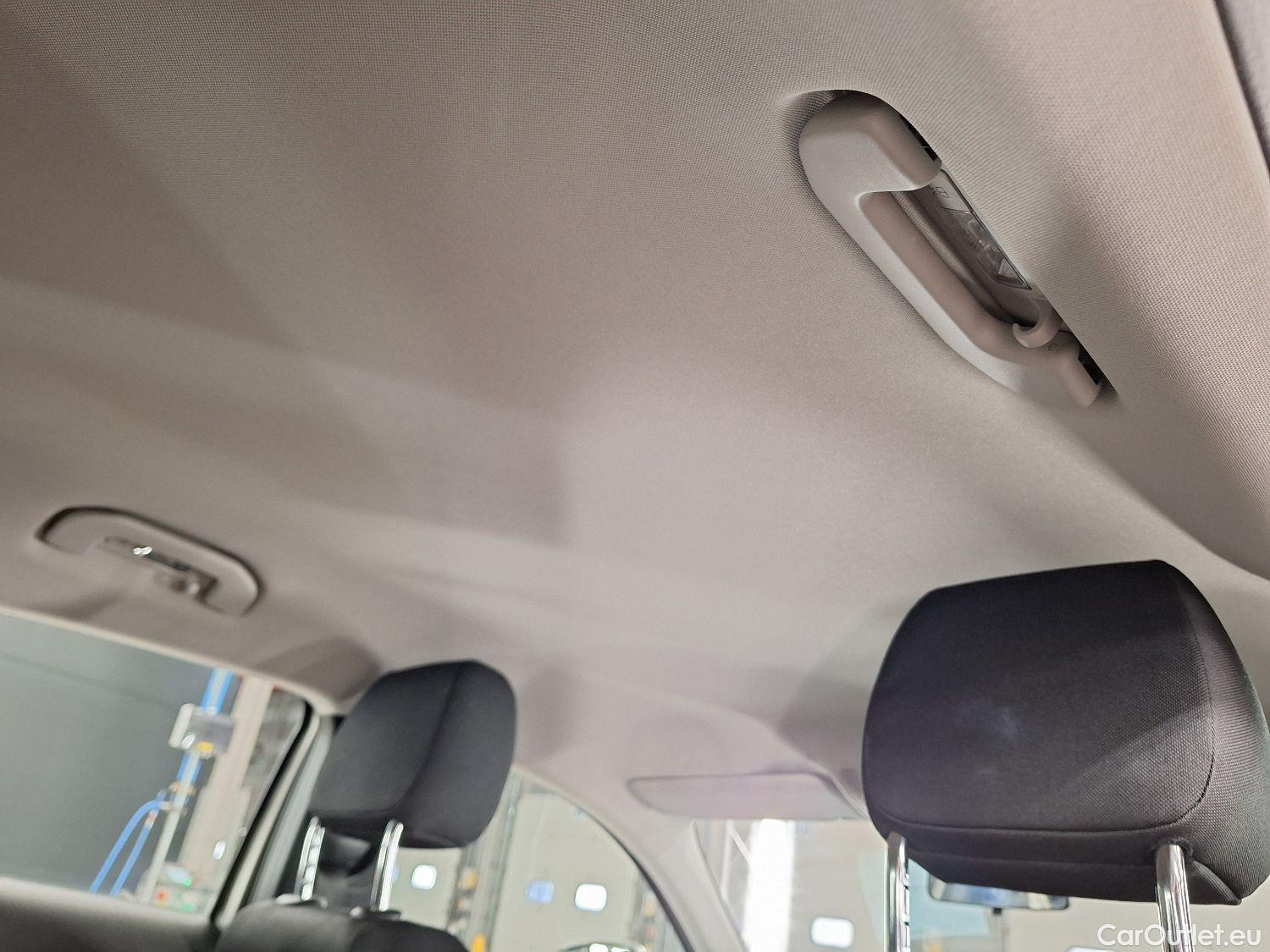  Mercedes  A-Klasse Mercedes, A-Class '18, Mercedes-Benz  A 180 d Aut. 5d #39