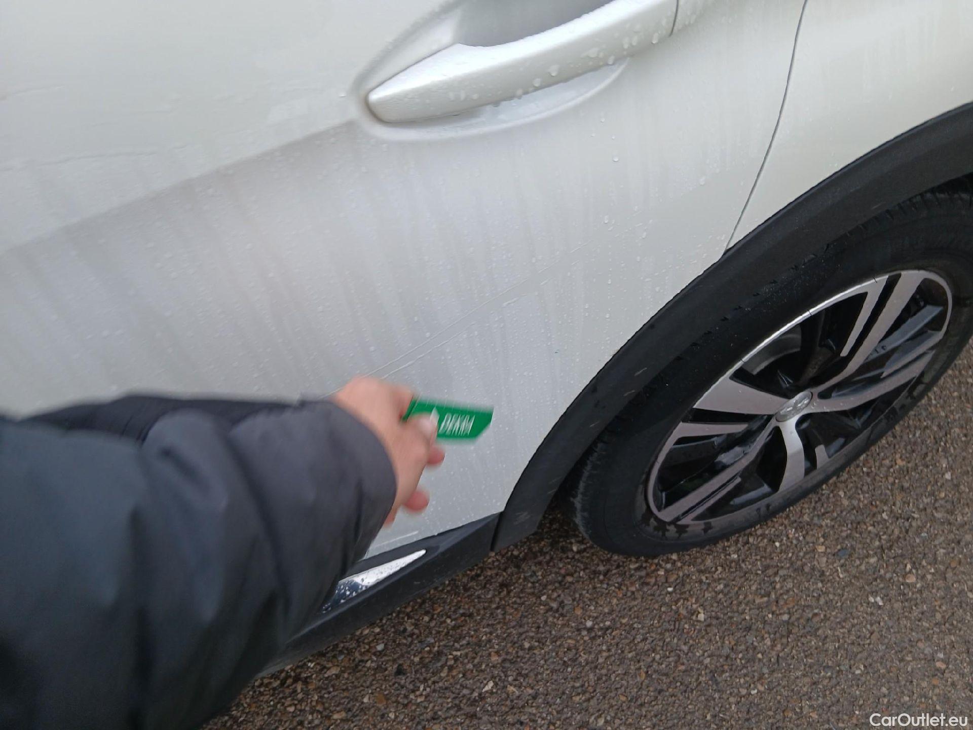  Peugeot  3008 PEUGEOT  Hybrid / 2020 / 5P / todoterreno 225 e-EAT8 GT #3