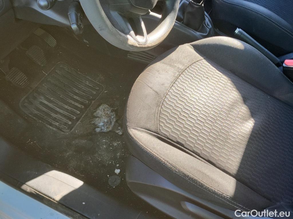  Peugeot  208 PEUGEOT  / 2019 / 5P / berlina con portón BlueHDi 73kW (100CV) Active #43