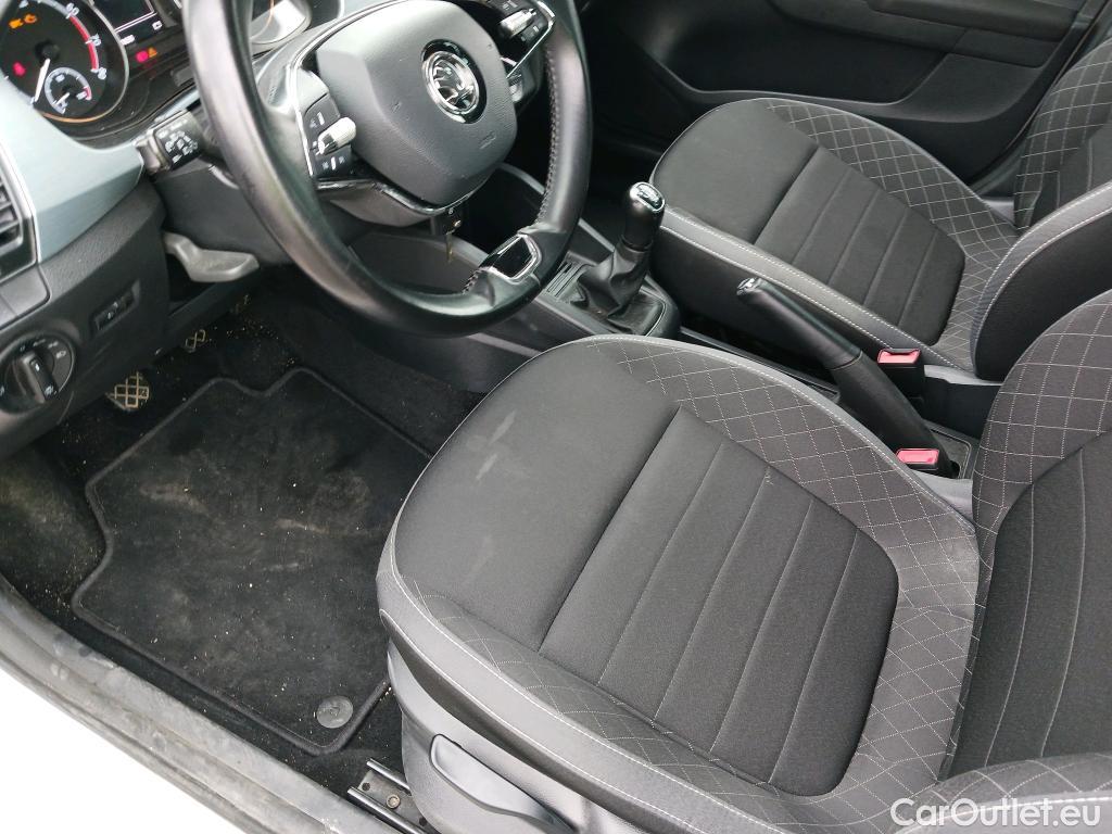  Skoda  Fabia SKODA  / 2018 / 5P / berlina con portón 1.0 TSI 81KW (110cv) Ambition Plus(SP) #7