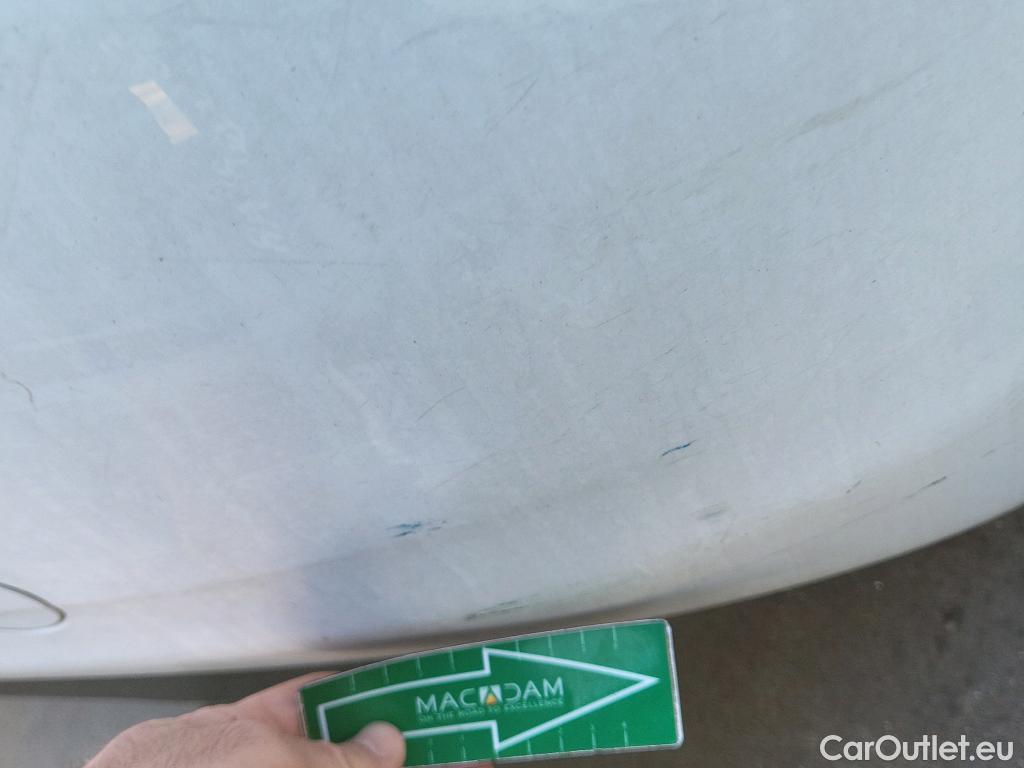  Peugeot  208 PEUGEOT  / 2019 / 5P / berlina con portón BlueHDi 73kW (100CV) Active #27