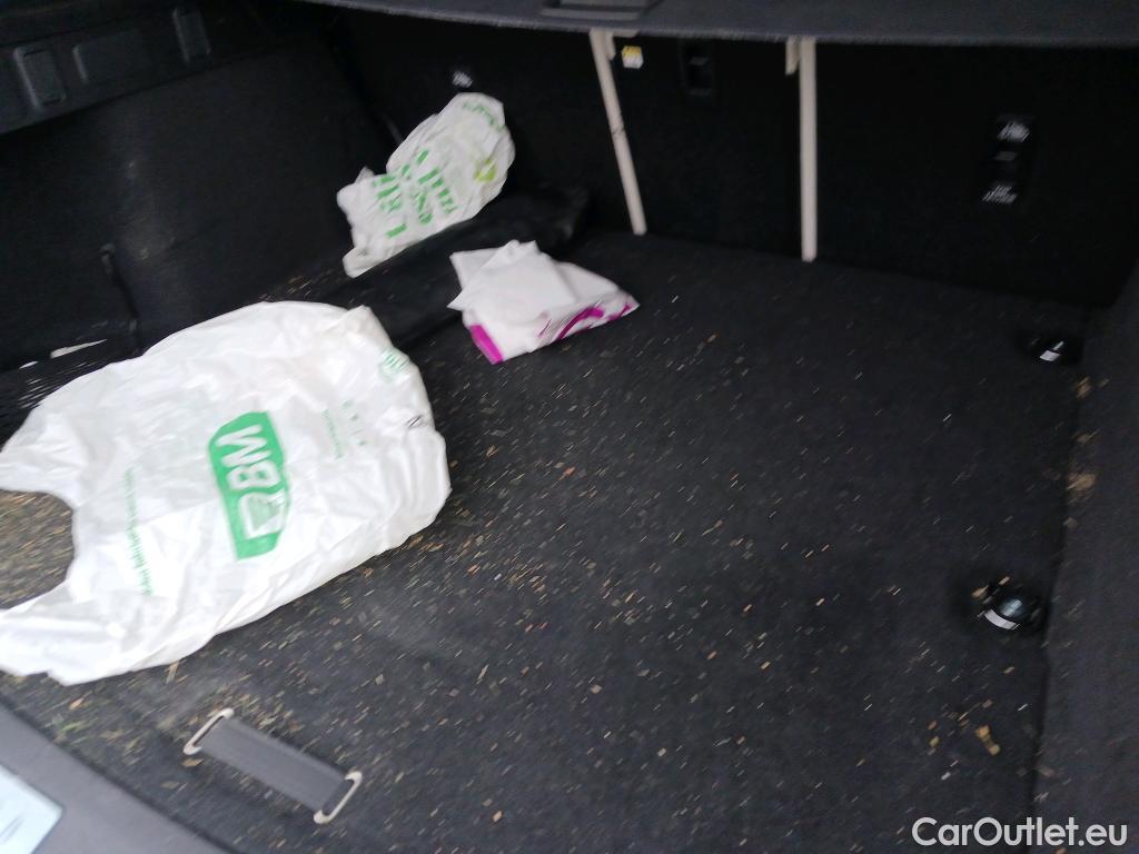  Land Rover  Range Rover LAND ROVER  Velar / 2017 / 5P / todoterreno 2.0 I4 PHEV 297kW (404CV) S 4WD Auto #1