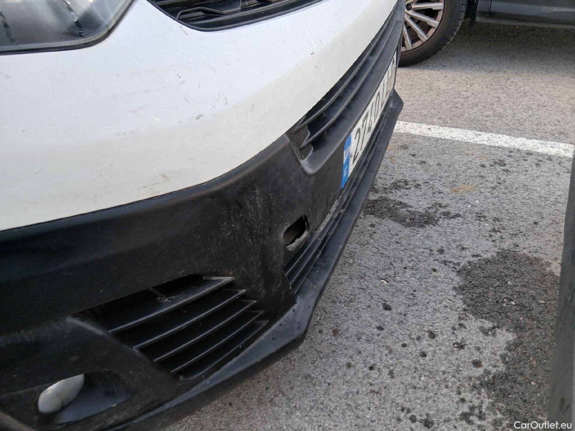  Opel  Vivaro OPEL  / 2019 / 4P / furgón 1.5 Diésel 88kW (120CV) M Std Select #15