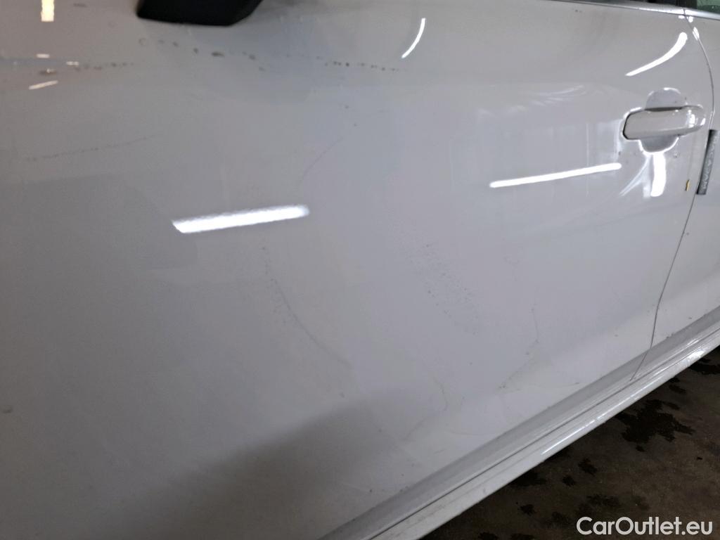  Audi  A4 AUDI  Avant / 2019 / 5P / Break 40 TFSI 204 S tronic Business Line Plus #3