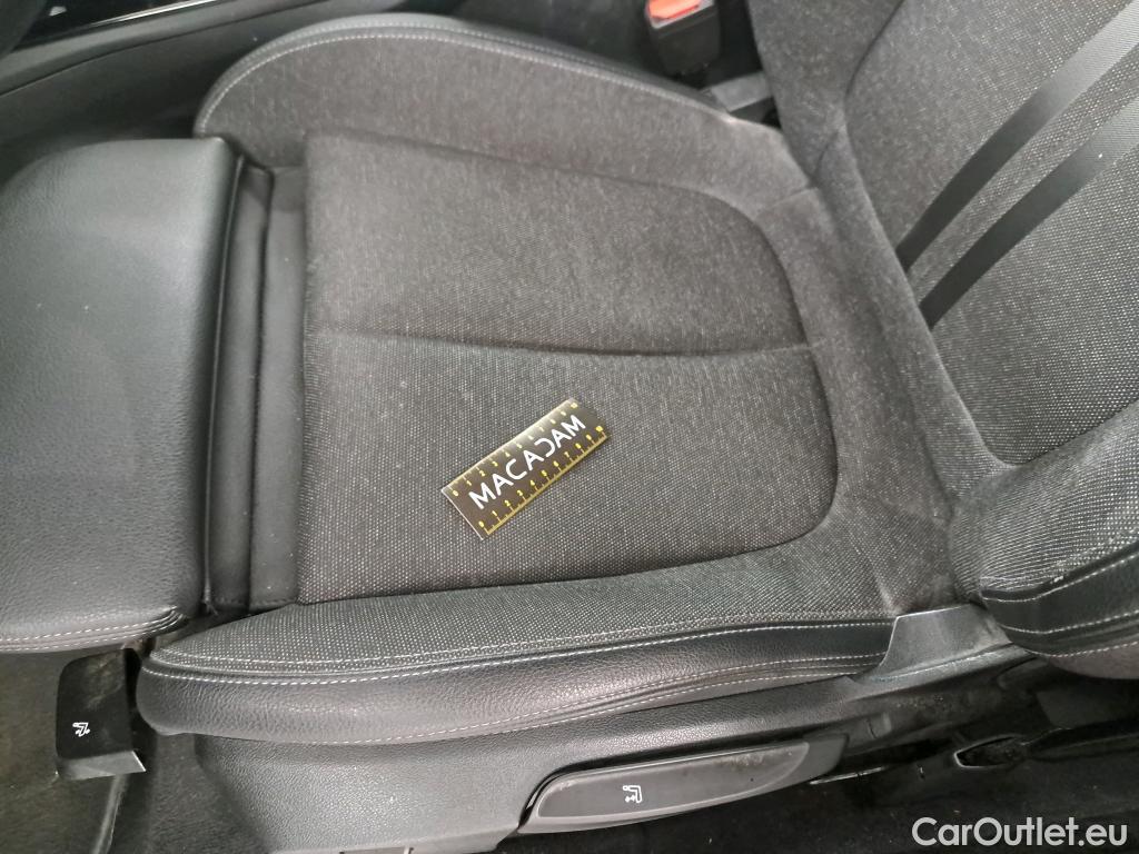  Bmw  Serie 2 BMW Série 2 Gran Coupé / 2019 / 4P / Berline 218D AUTO Business Design #4