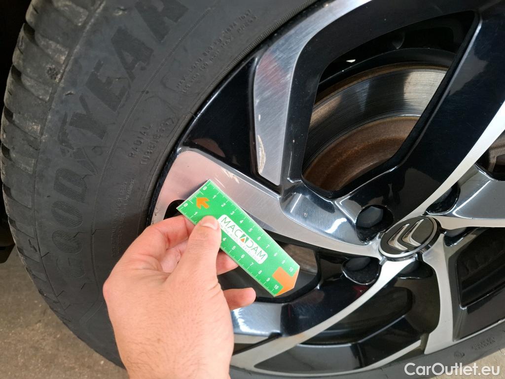  Citroen  C5 CITROEN  Aircross / 2018 / 5P / SUV Hybrid 225 ë-EAT8 Business #20