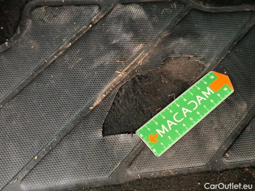  Nissan  Qashqai NISSAN  / 2017 / 5P / Crossover 1.3 DIG-T 160 DCT Tekna #2