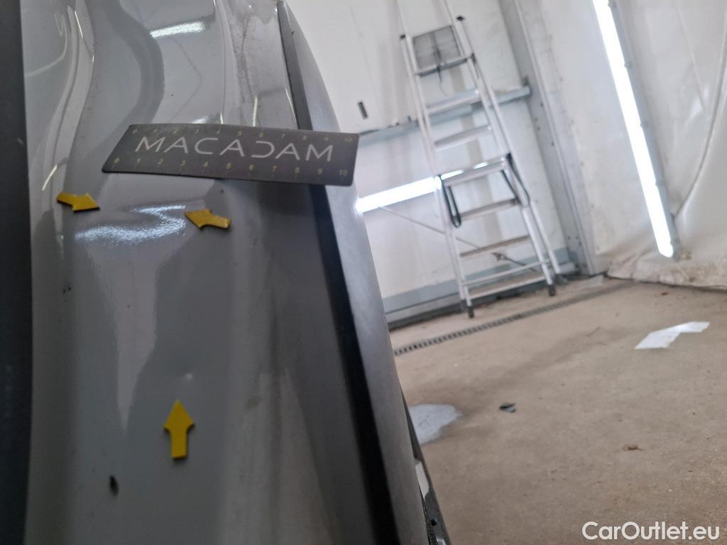  Citroen  C4 Cactus  Shine Business 1.5 BlueHDI 120CV BVA6 E6dT #26