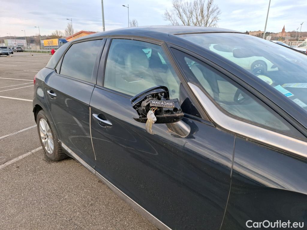  Citroen  DS5 DS DS 5 5p Berline BlueHDi 120 Manuel Executive #14